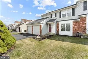 Newark, DE 19711,25 GREEN MEADOW CT