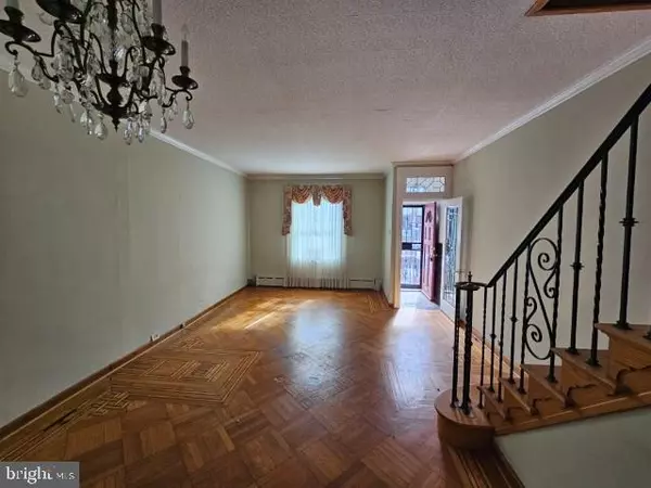 Philadelphia, PA 19147,835 GREENWICH ST