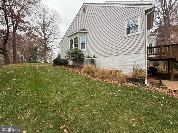 Woodbridge, VA 22192,12593 CRICKET LN