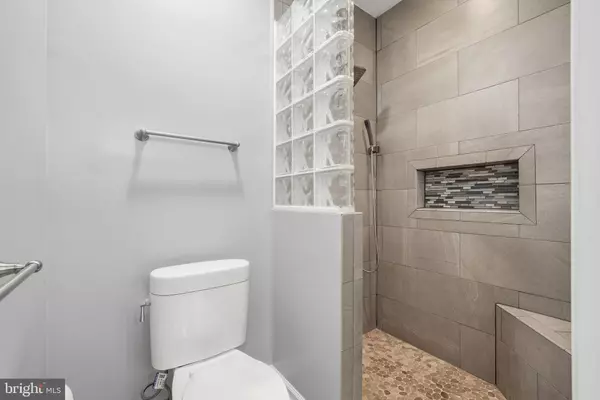 Woodbridge, VA 22192,12593 CRICKET LN