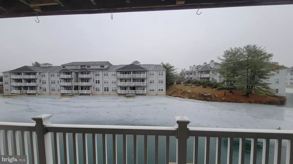 Newark, DE 19702,1402 WATERS EDGE DR #170