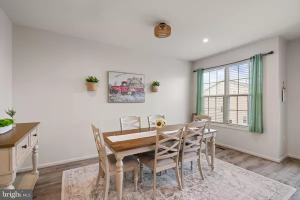 Haymarket, VA 20169,15981 MARSH PL