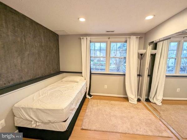 Gaithersburg, MD 20879,19129 KINGLET PL