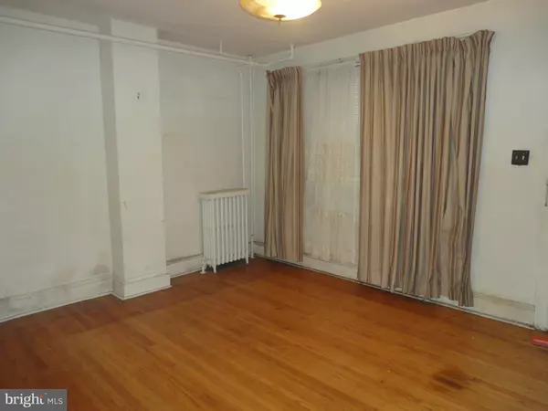 Atlantic City, NJ 08401,608 N OHIO AVE