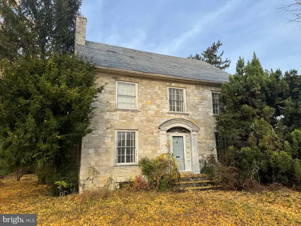 560 E BALTIMORE STREET, Greencastle, PA 17225