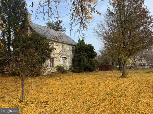 Greencastle, PA 17225,560 E BALTIMORE STREET