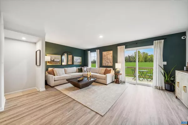 Charlottesville, VA 22902,113 OLDFIELD DR