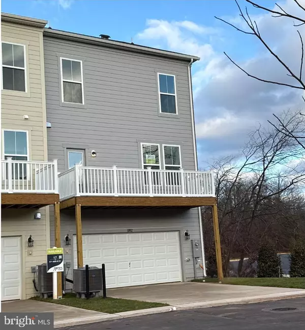 Manassas, VA 20110,10102 QUEENS WAY