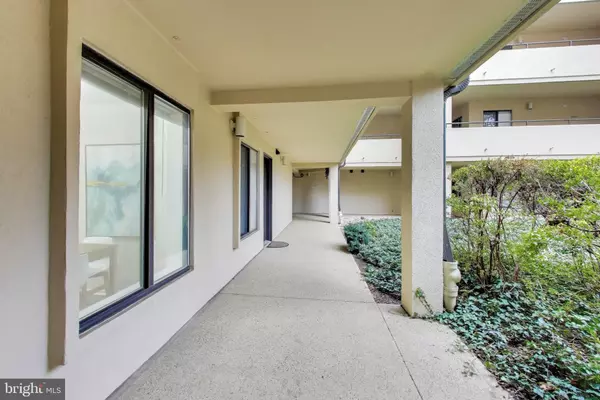 Rockville, MD 20852,6060 CALIFORNIA CIR #106