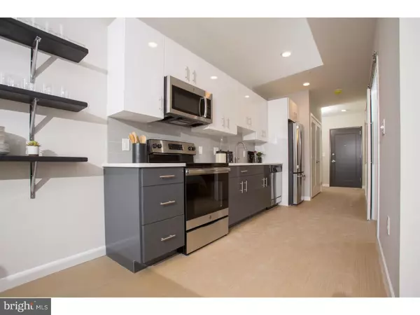 Philadelphia, PA 19106,121 N 2ND ST #227