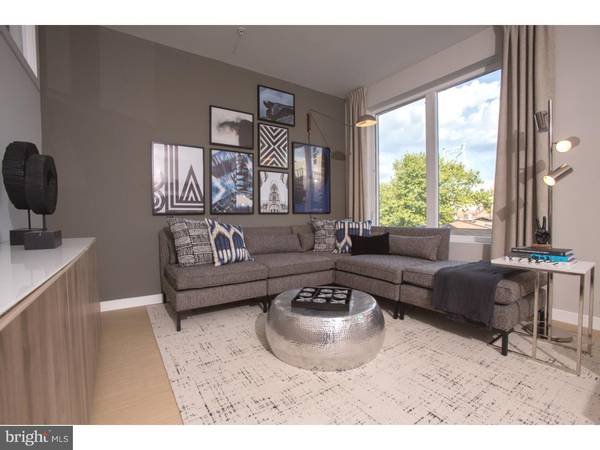 Philadelphia, PA 19106,121 N 2ND ST #307