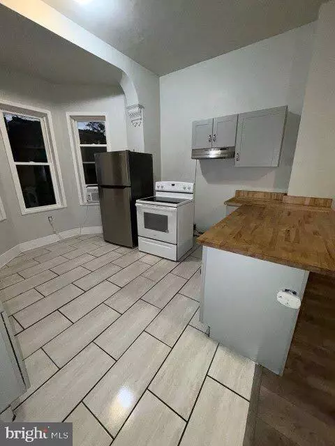 Philadelphia, PA 19121,1834 N 22ND ST #2