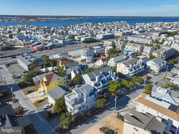 Fenwick Island, DE 19944,40209 MARYLAND AVE