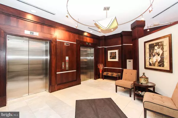 Rockville, MD 20850,38 MARYLAND AVE #PH 606