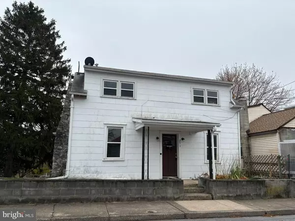 251 WAYNE AVE, Waynesboro, PA 17268