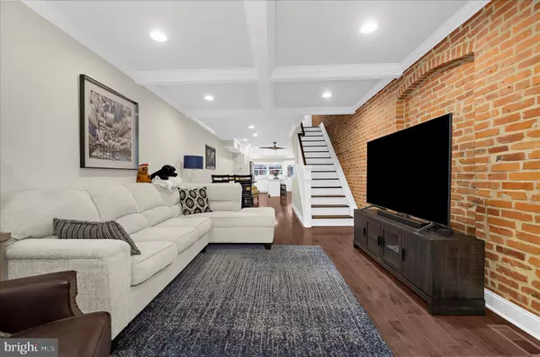 Baltimore, MD 21224,932 S CLINTON ST S