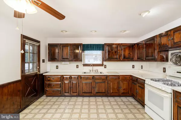 Burlington, NJ 08016,5 BAIRD AVE