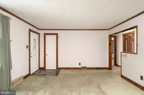 Burlington, NJ 08016,5 BAIRD AVE