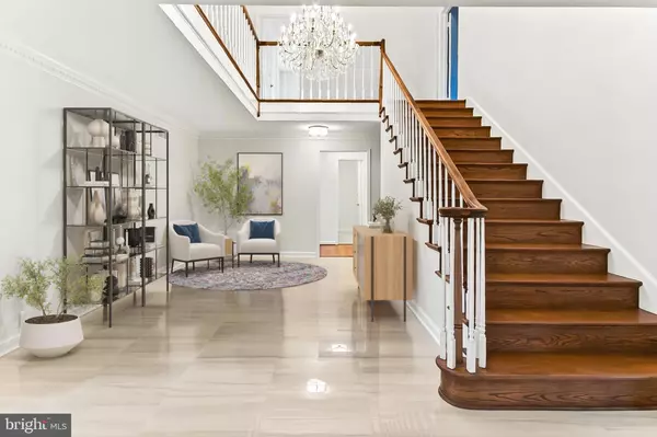 Mclean, VA 22101,6294 DUNAWAY CT