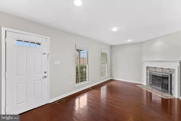 Centreville, VA 20121,14503 SKIPTON CT