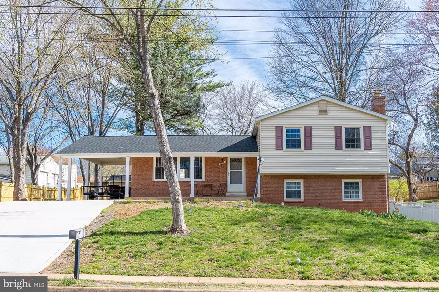 8719 JACKSON AVE, Manassas, VA 20110