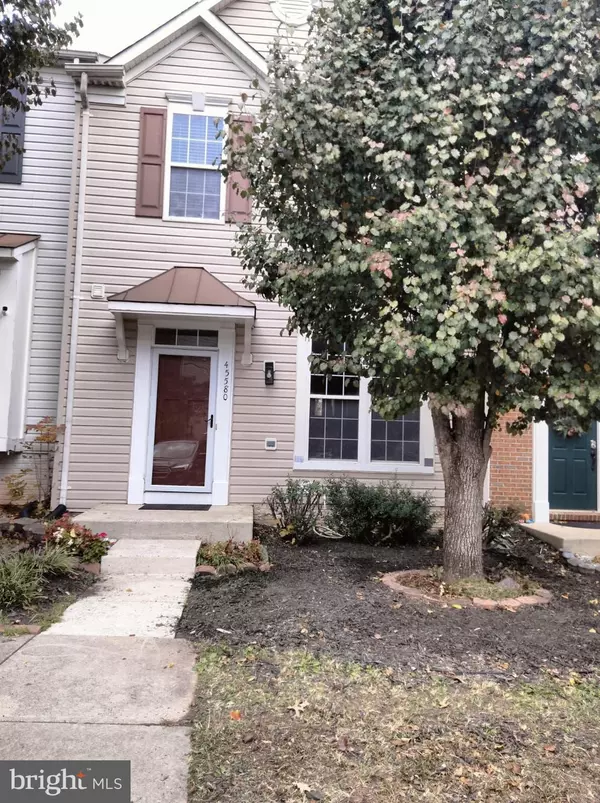 45580 GRAND CENTRAL SQ, Sterling, VA 20166