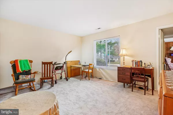 Silver Spring, MD 20906,15205 TOTTENHAM TER #24-B