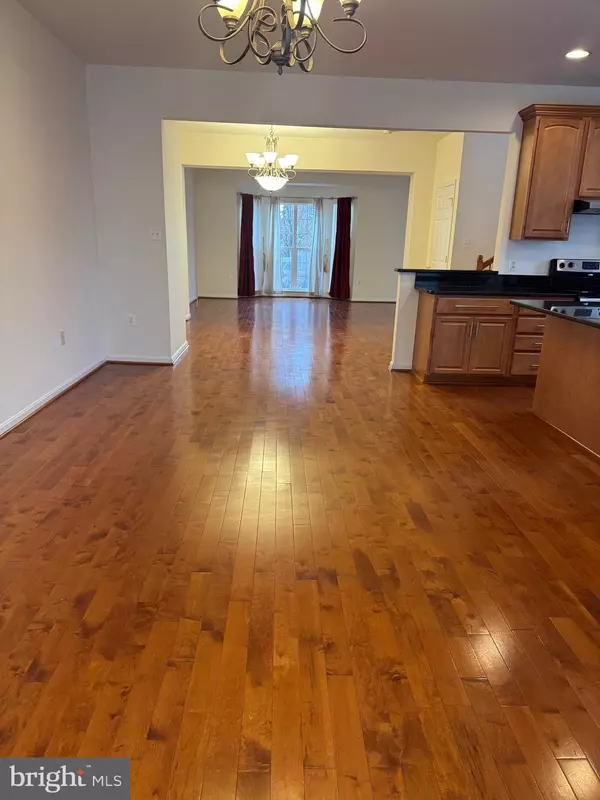 Ashburn, VA 20147,44290 PAWNEE TER