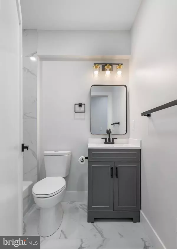 Philadelphia, PA 19121,1923 PAGE ST