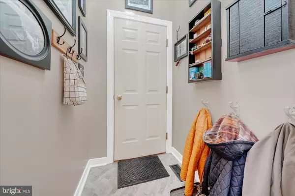 Smyrna, DE 19977,76 ZELKOVA RD