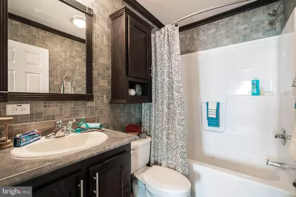 Ephrata, PA 17522,30B DEBRA CIR