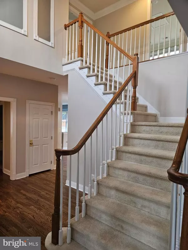 Haymarket, VA 20169,5363 YORKTOWN RUN CT