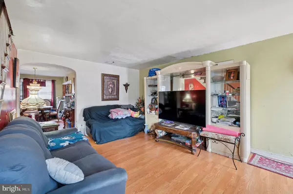 Philadelphia, PA 19149,7048 SOUDER ST