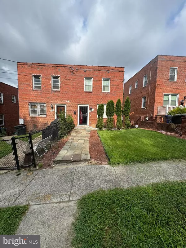 2421 18TH PL SE, Washington, DC 20020