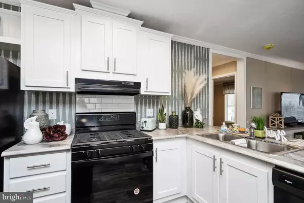 Ephrata, PA 17522,30D DEBRA CIR