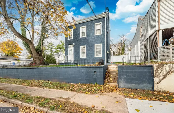 Pottstown, PA 19464,703 WALNUT ST