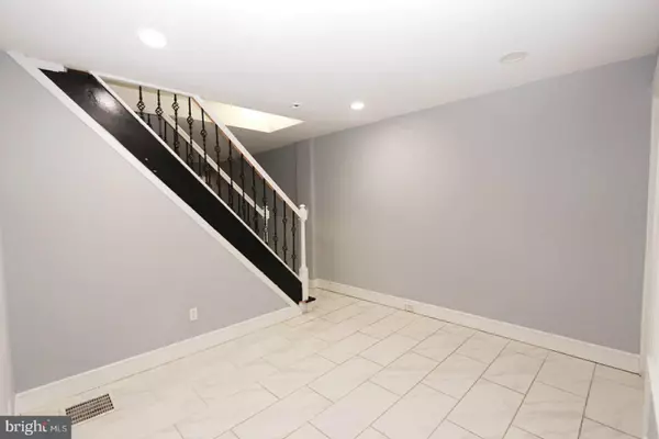 Wilmington, DE 19805,1631 W 3RD ST