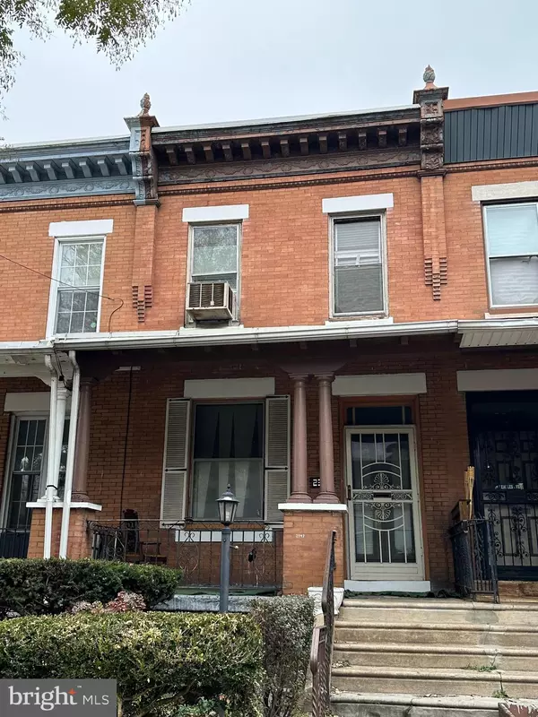 2347 W HAGERT ST, Philadelphia, PA 19132