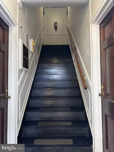 Alexandria, VA 22305,2 AUBURN CT #B