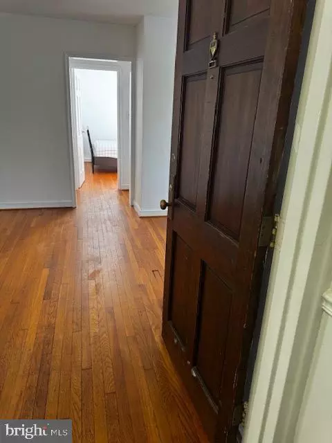 Alexandria, VA 22305,2 AUBURN CT #B