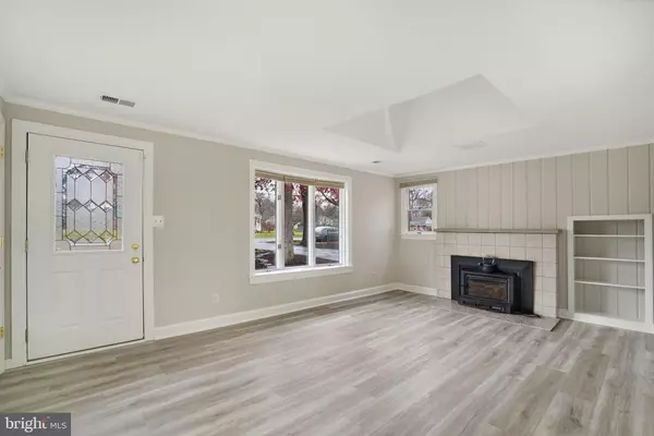 Springfield, VA 22150,6705 GREENLEAF ST