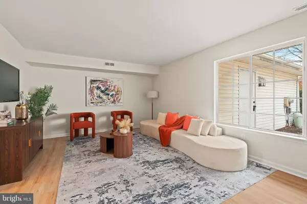 Philadelphia, PA 19154,4445 ERNIE DAVIS CIR