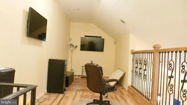 Upper Marlboro, MD 20774,9709 LAKE POINTE CT #301