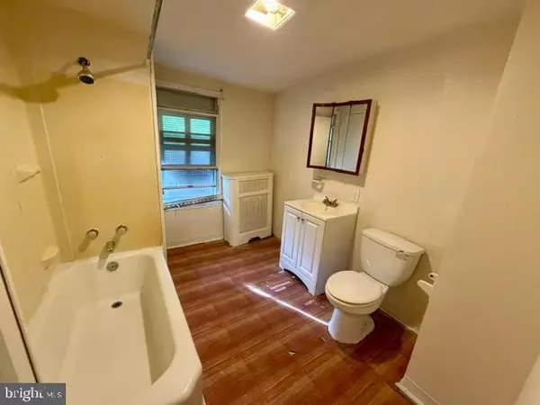 Philadelphia, PA 19134,1854 E LIPPINCOTT ST