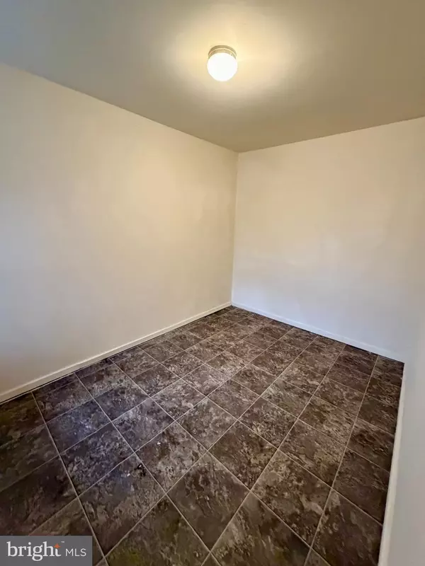 Philadelphia, PA 19134,1854 E LIPPINCOTT ST