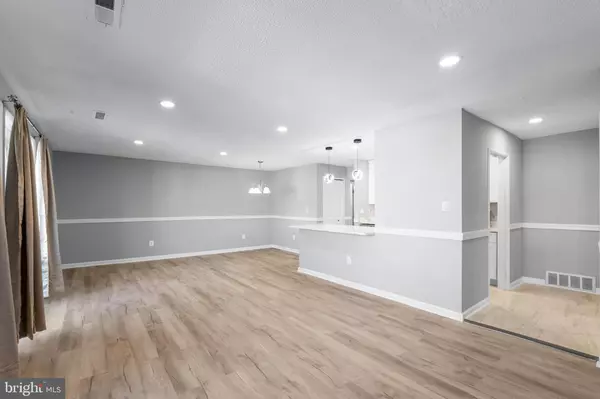 529 WILSON BRIDGE DR #6728 C-2, Oxon Hill, MD 20745