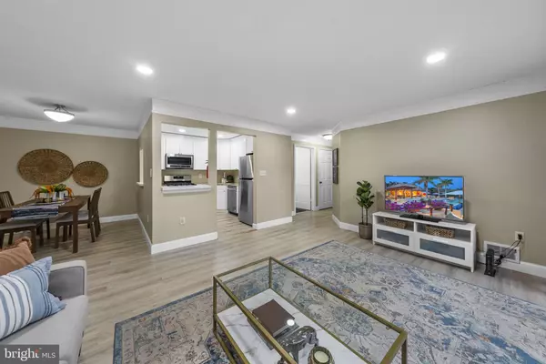 Franklin Park, NJ 08823,139 RACHEL CT