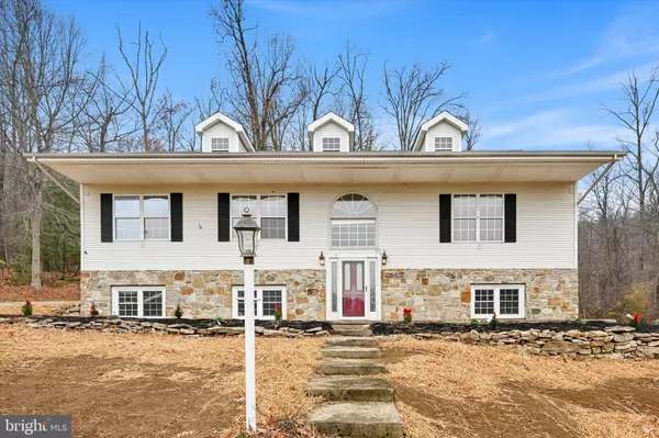 Hanover, PA 17331,7962 WOODLAND DR