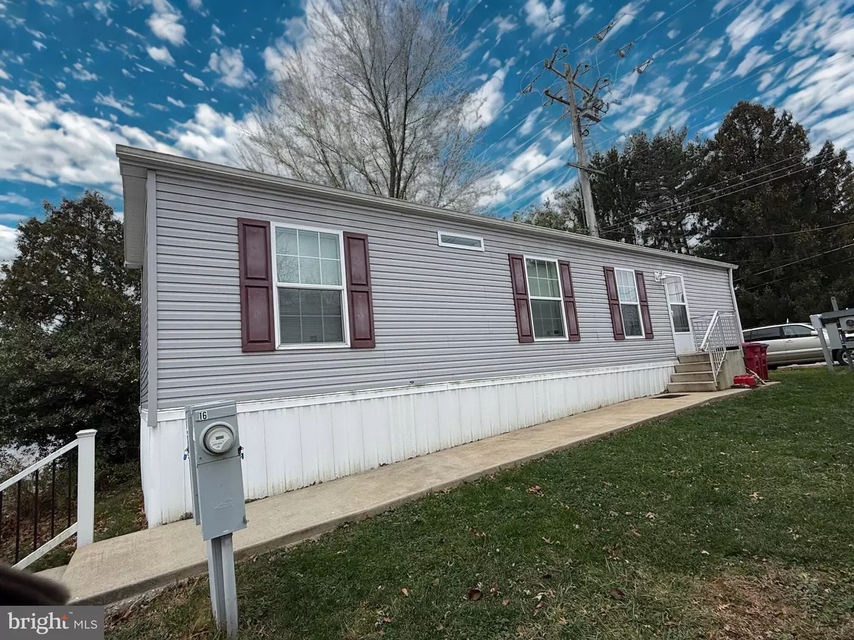 Phoenixville, PA 19460,15 MOCKINGBIRD LN