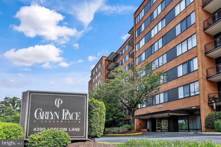 4390 LORCOM LN #210, Arlington, VA 22207